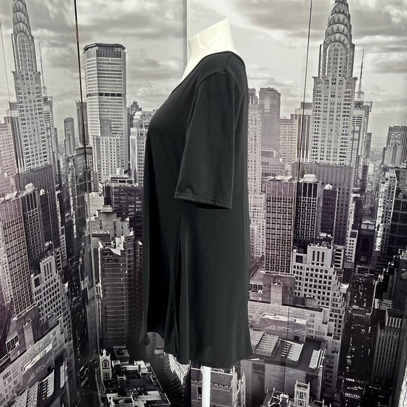 LuLaRoe Black Tunic Tee – Size L - Picture 2 of 5